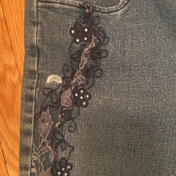 Women’s fashionable Todays Designer Jeans size 1X - Picture 4 of 7